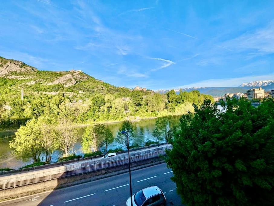 Appartamento Centre, Calme & Equipe Avec Parking Prive