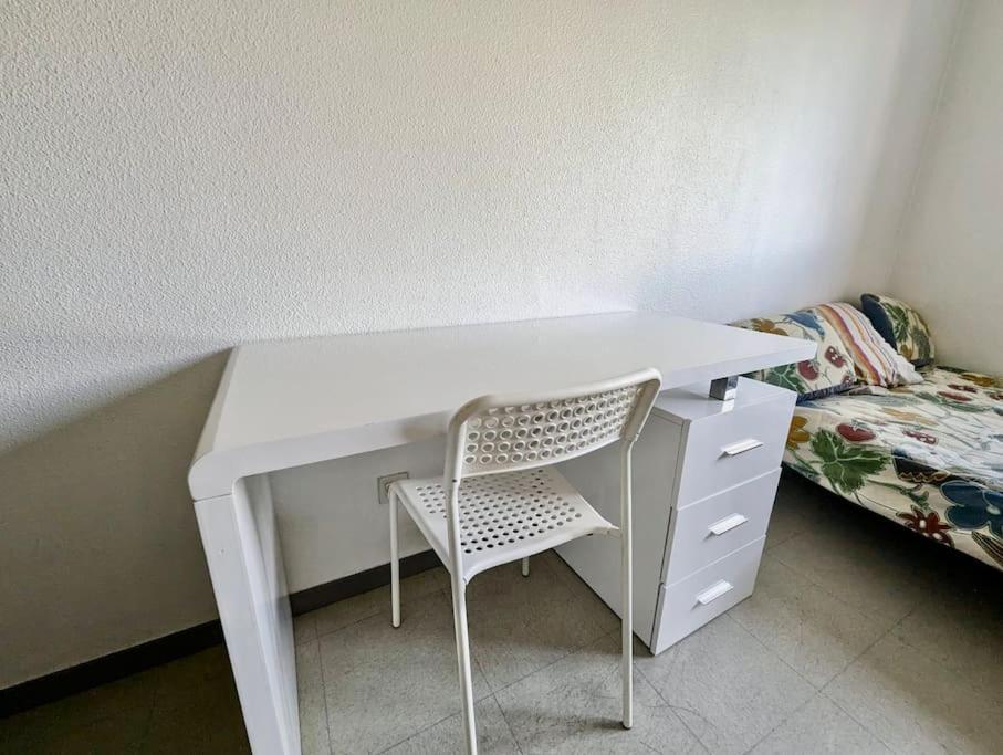 Centre, Calme & Equipe Avec Parking Prive Apartment Grenoble